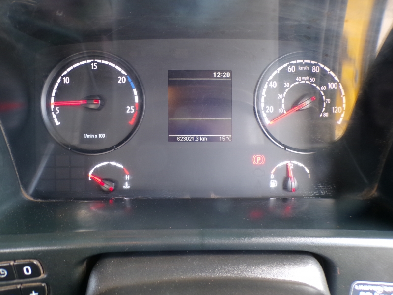 Vehicle Photo 12