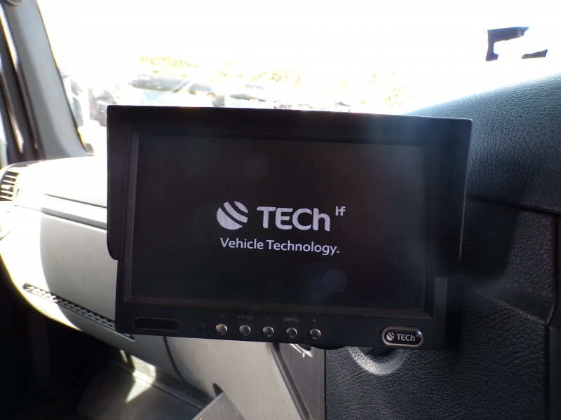 Vehicle Photo 11