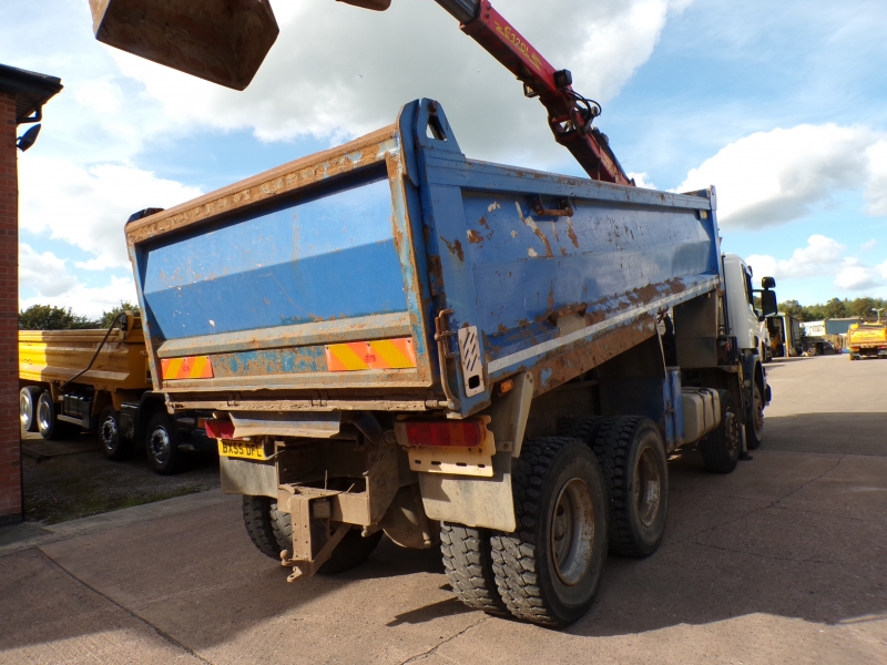 Vehicle Photo 8