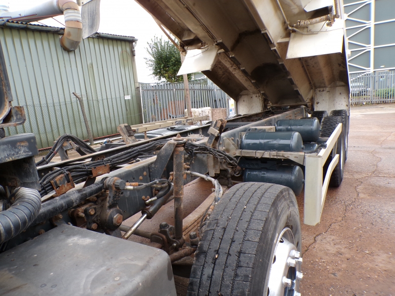 Vehicle Photo 17