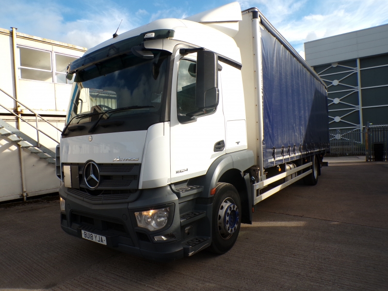 Vehicle Photo 2