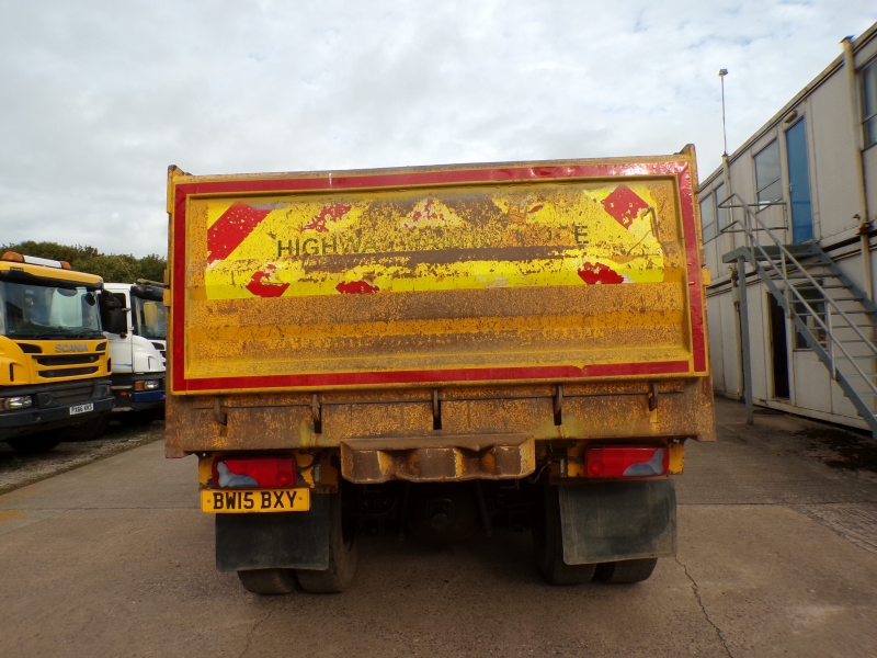 Vehicle Photo 7
