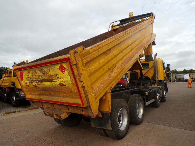 Vehicle Photo 16