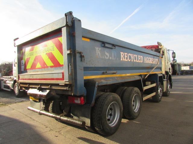 Vehicle Photo 6
