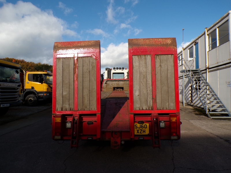 Vehicle Photo 8