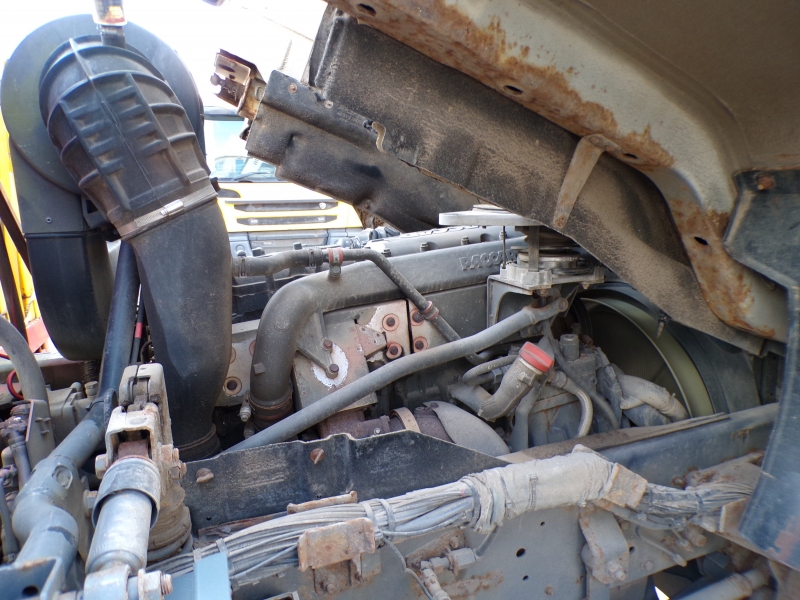 Vehicle Photo 16